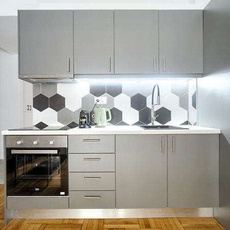 Majestic Flat With Huge Terrace In The City Center Афины Экстерьер фото